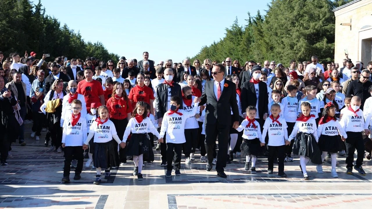 LÖSEV’in 3 Ekim’de düzenlediği Anıtkabir buluşmasına Ege Bölgesi’nden 62 otobüsle