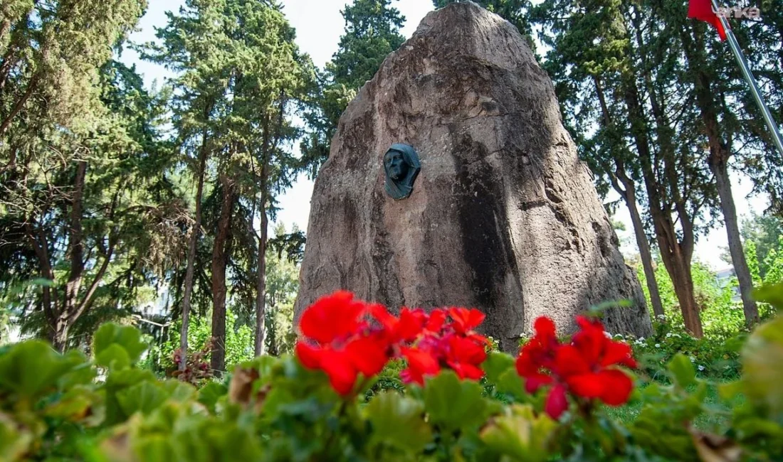 Karşıyaka Belediyesi’nin ücretsiz Atatürk turları, Cumhuriyet’in 103. yılı kapsamında 28