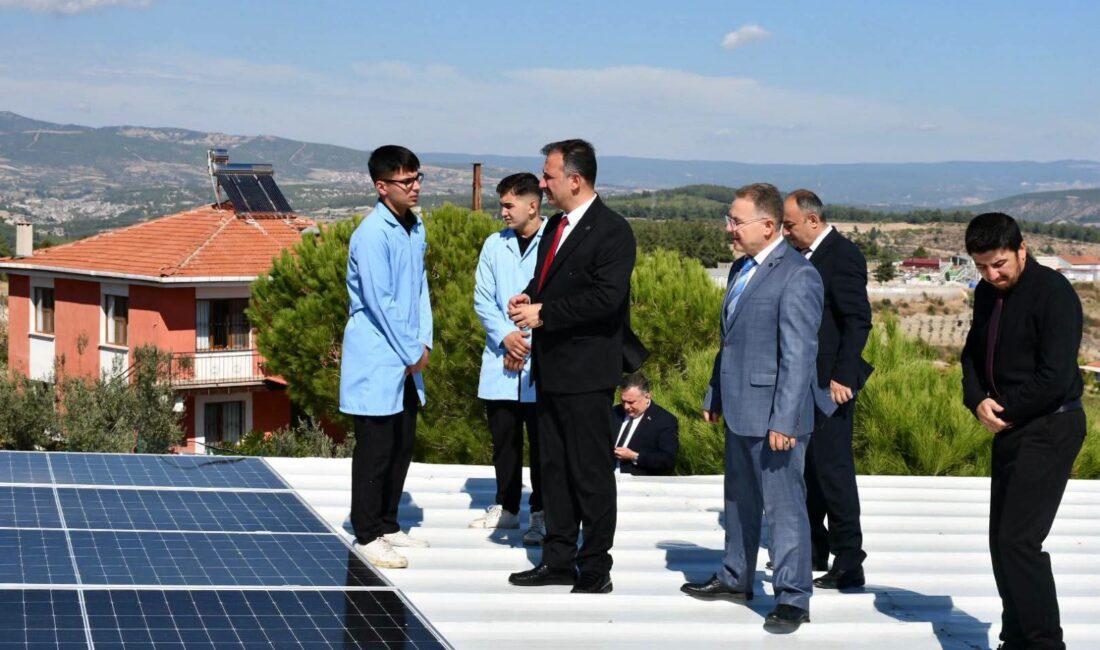 Manisa’nın Gördes ilçesinde, yenilikçi ve üreten eğitim anlayışıyla dikkat çeken