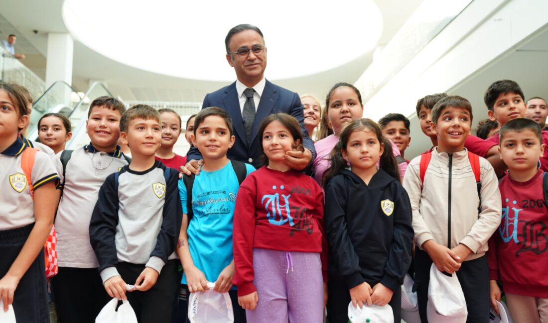 TÜBİTAK desteğiyle İzmir İl Millî Eğitim Müdürlüğü yürütücülüğünde gerçekleştirilen Bilimfest