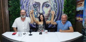 İzmir Türk TV’de Recep Çakılkaya’nın sunduğu “Haftanın Konuğu” programına ressam