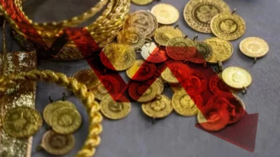 Altın fiyatları, güçlü dolar ve ABD Hazine tahvili getirilerindeki yükselişin