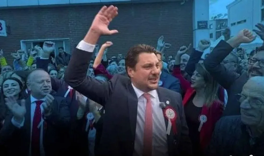 Serhat Sökmen başkanlığındaki İzmir Barosu yönetiminde Metin Altmışkara başkan yardımcısı,