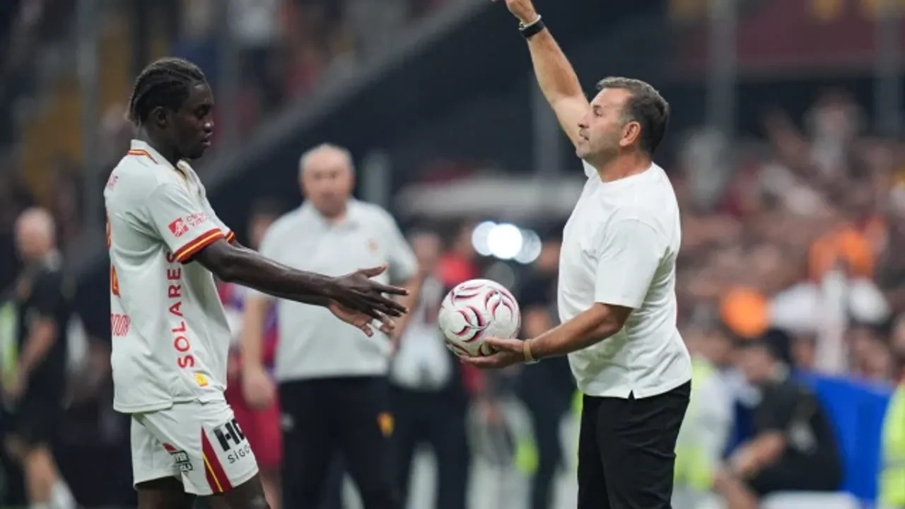 Galatasaray Teknik Direktörü Okan Buruk, Barcelona karşılaşması öncesinde Lamine Yamal'a