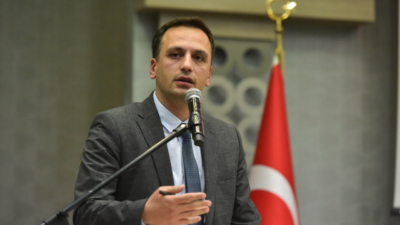 YENİ Parti İzmir 1. Olağan İl Kongresi'nde konuşan Bornova Belediye