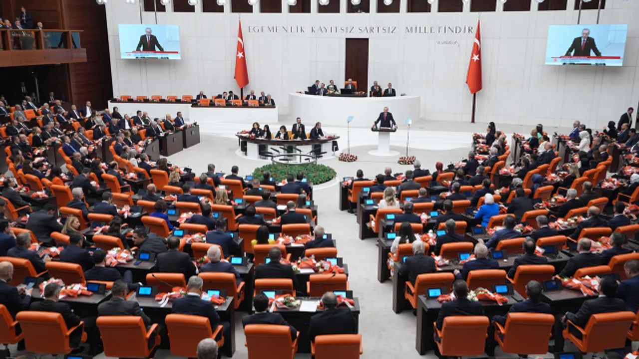 TBMM 51 günlük aranın ardından yeni yasama yılına başlıyor; Erdoğan