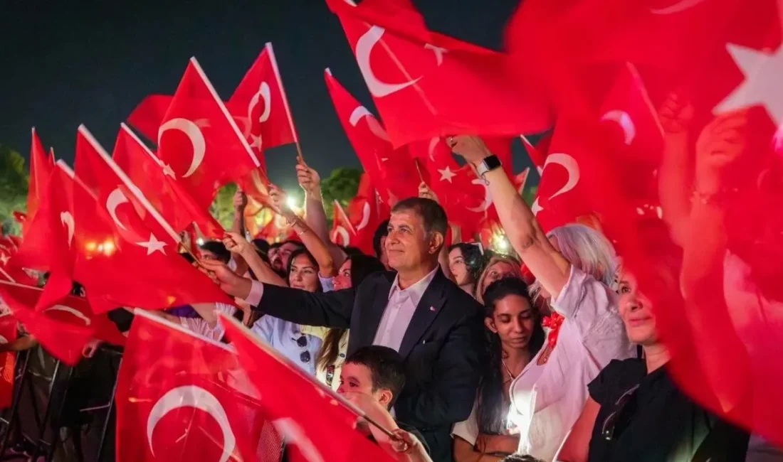 İzmir Büyükşehir Belediye Başkanı Dr. Cemil Tugay, 29 Ekim Cumhuriyet