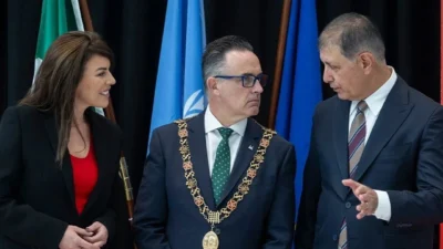 İrlanda’daki iklim ve sağlık zirvesinde konuşan Cemil Tugay’ın programın ardından