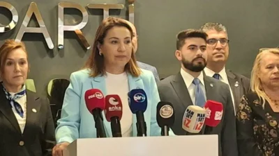 İYİ Parti İzmir İl Başkanı Ülkü Doğan, Cemil Tugay’ın AK