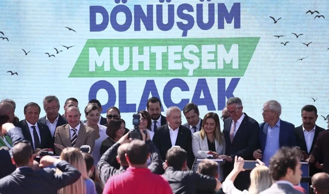 İzmir’de kentsel dönüşüm projelerinde yaşanan tıkanıklık nedeniyle konutlarını bekleyen mağdur